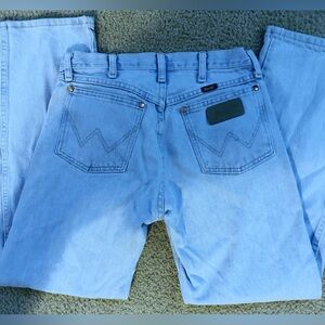 Men’s Wrangler classic cowboy cut